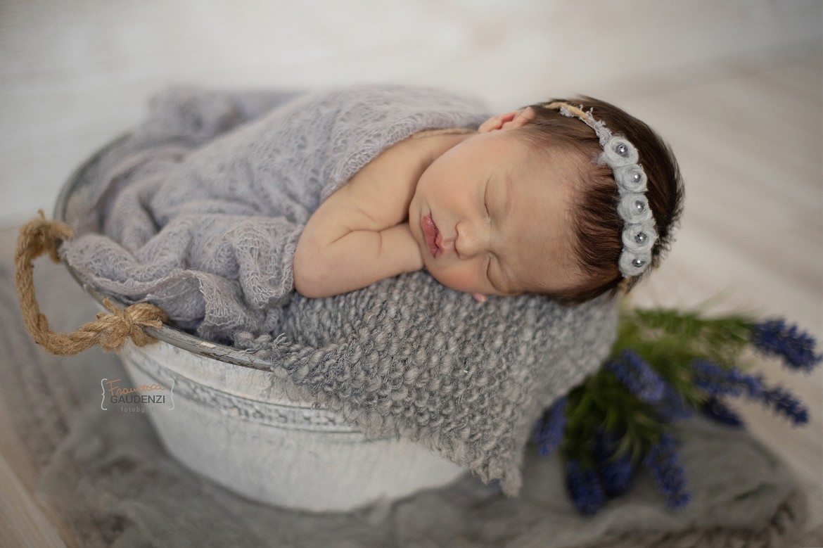 Servizio fotografico Newborn a Faenza (Ravenna)