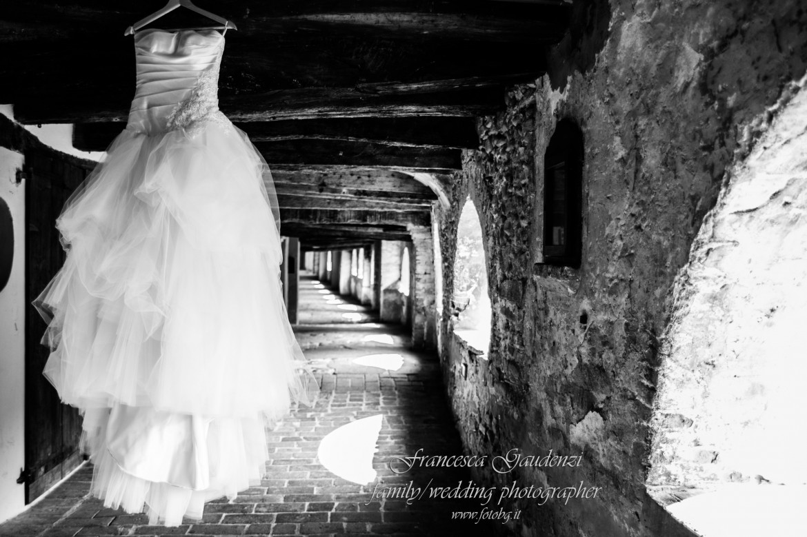 L'abito della sposa nell'Antica via degli Asini - Brisighella