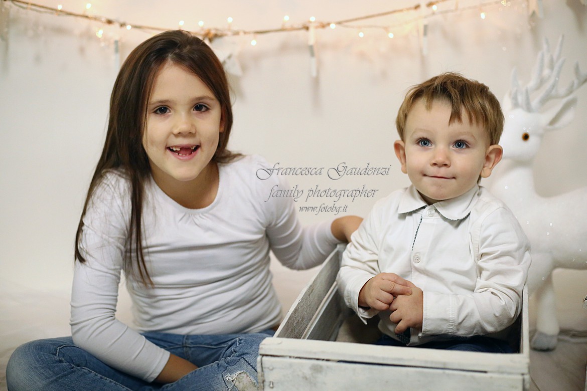 â€¦e anche a Natale con la sua cuginetta Mia.