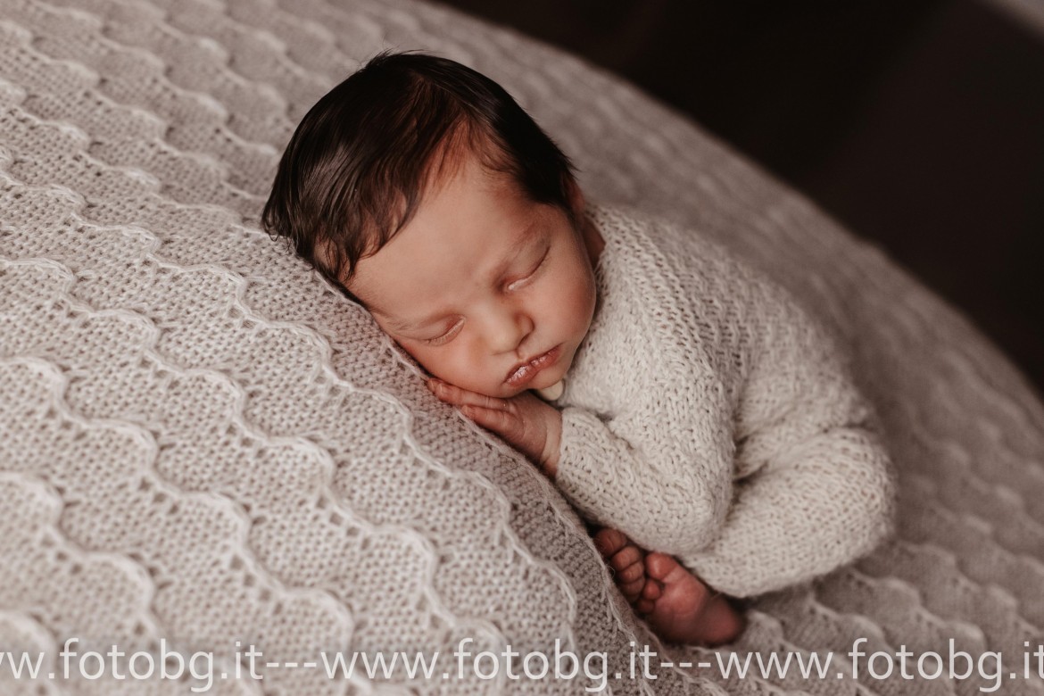 Servizio fotografico newborn e Natale a Faenza